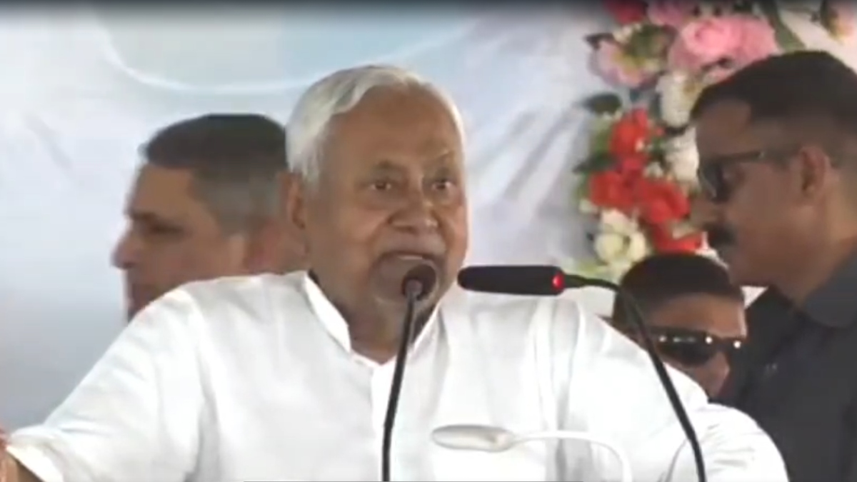 ​'अरे कहां जा रही हो, बंद कर दें क्या?' भाषण छोड़ जाने लगीं महिलाएं, तो आपा खो बैठे सीएम नीतीश कुमार