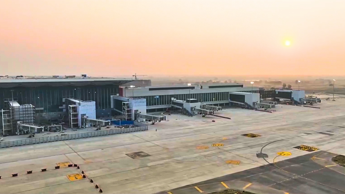 नोएडा एयरपोर्ट के उद्घाटन के साथ ही महाराष्ट्र, गुजरात को पीछे छोड़ देगा UP; इस मामले में बनेगा देश का नंबर-1 राज्य