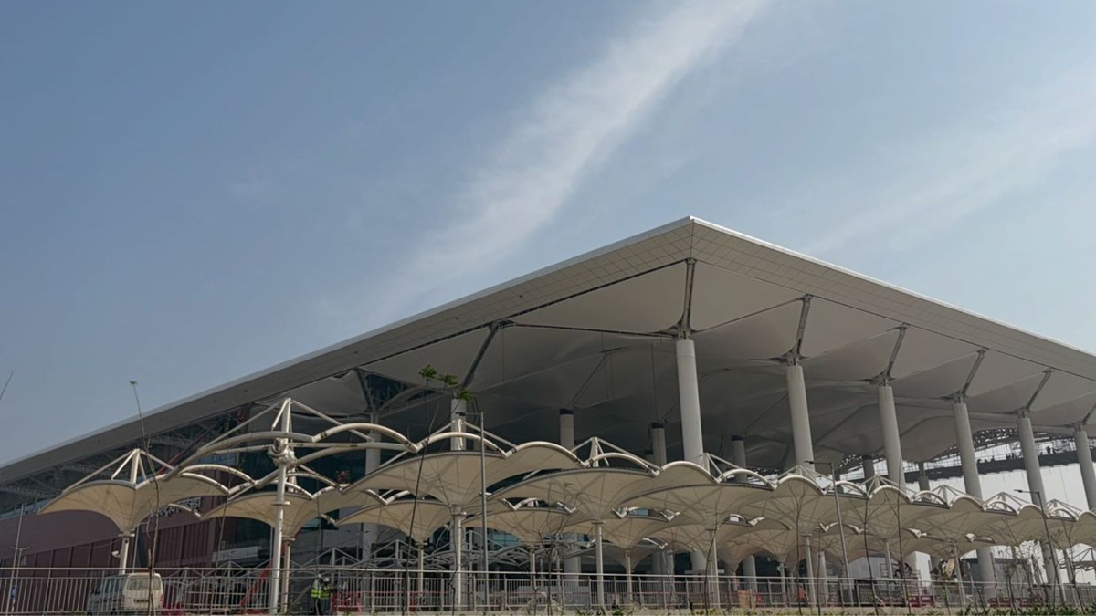 नोए़डा इंटरनेशनल एयरपोर्ट का 28 मार्च को पीएम मोदी करेंगे उद्घाटन, खुद शेयर कीं ये भव्य तस्वीरें