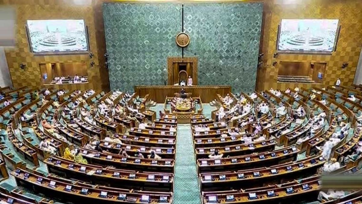 Parliament Budget Session Live Updates: लोकसभा की कार्यवाही 12 बजे तक स्थगित, संसद में आज भी भारी हंगामा