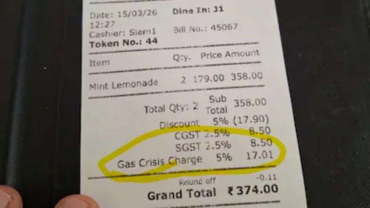 हद है! इस कैफे ने नींबू पानी पर लगा दिया Gas Crisis Charge, गुस्साए यूजर्स बोले- 'उबालकर लाया था क्या?'