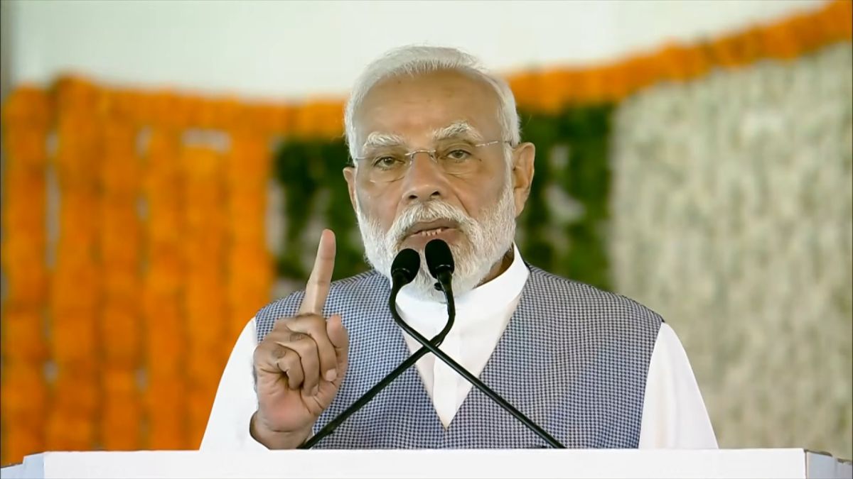 PM मोदी ने सबसे लंबे समय तक सरकार के प्रमुख रहने का रिकॉर्ड बनाया, सिक्किम के पूर्व CM को पीछे छोड़ा