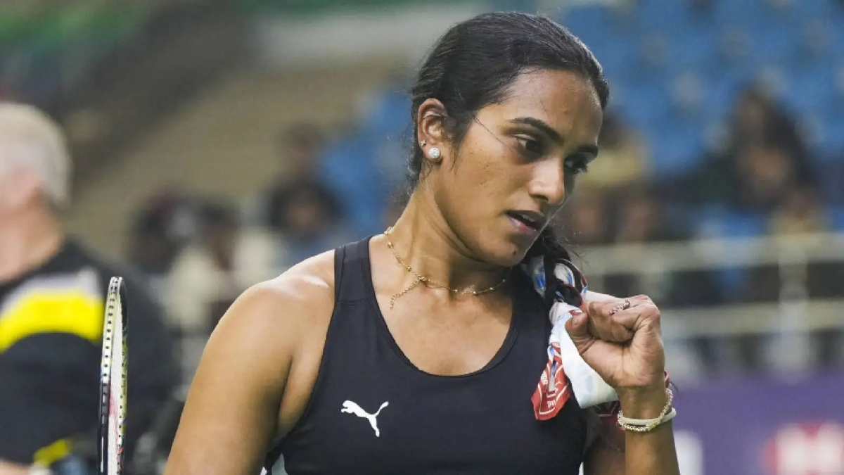 इजरायली हमलों के बीच दुबई में फंसी इंडियन बैडमिंटन प्लेयर पीवी सिंधु, कहा- 'अभी मैं सुरक्षित, लगातार बदल रहे हालात'