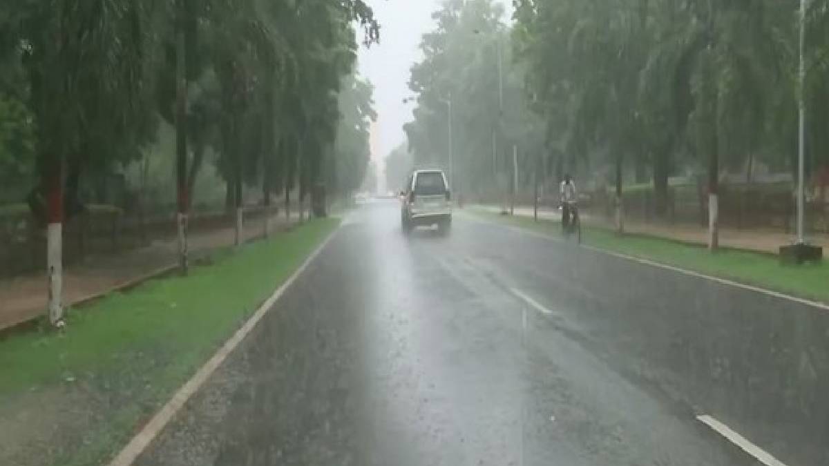 बिहार के कई जिलों में अगले 5 दिनों तक आंधी-तूफान और बारिश की चेतावनी, मौसम विभाग ने जारी किया येलो अलर्ट