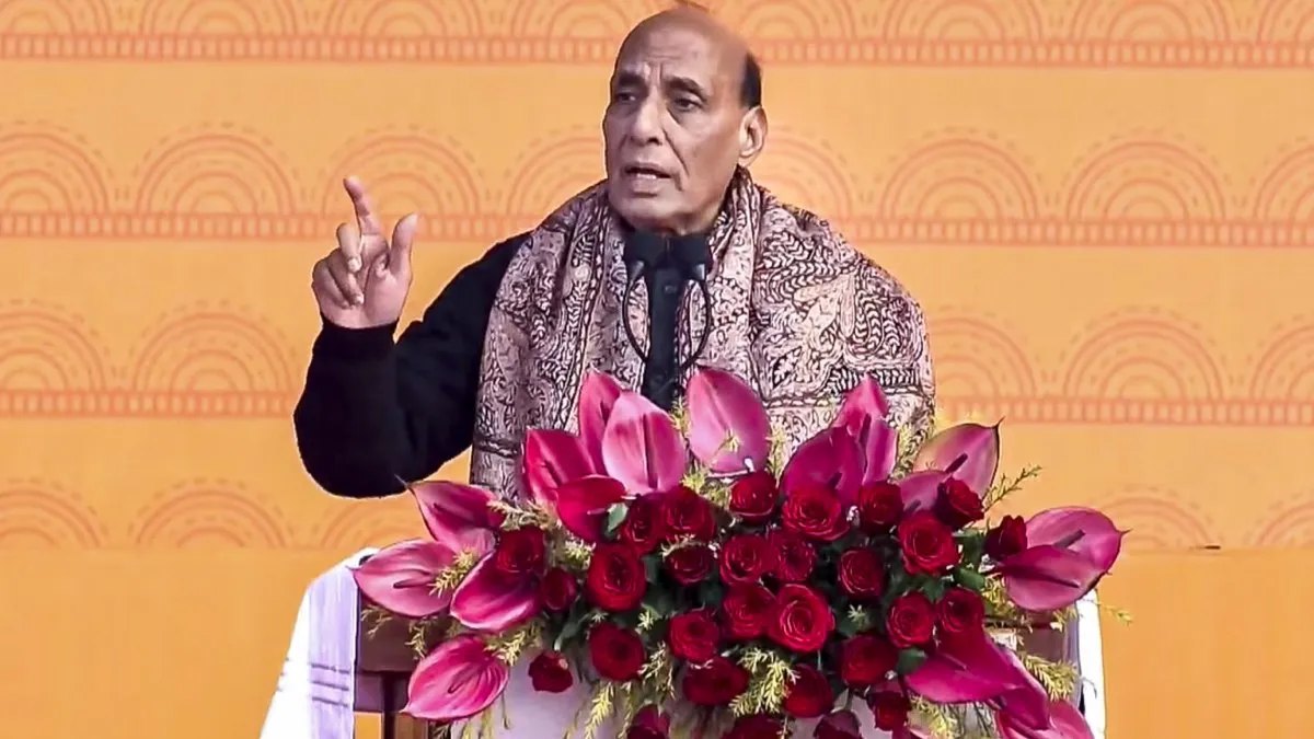 'मिडिल ईस्ट में जो हो रहा है, वह बहुत असामान्य है...', अमेरिका-ईरान की जंग पर बोले रक्षा मंत्री राजनाथ सिंह