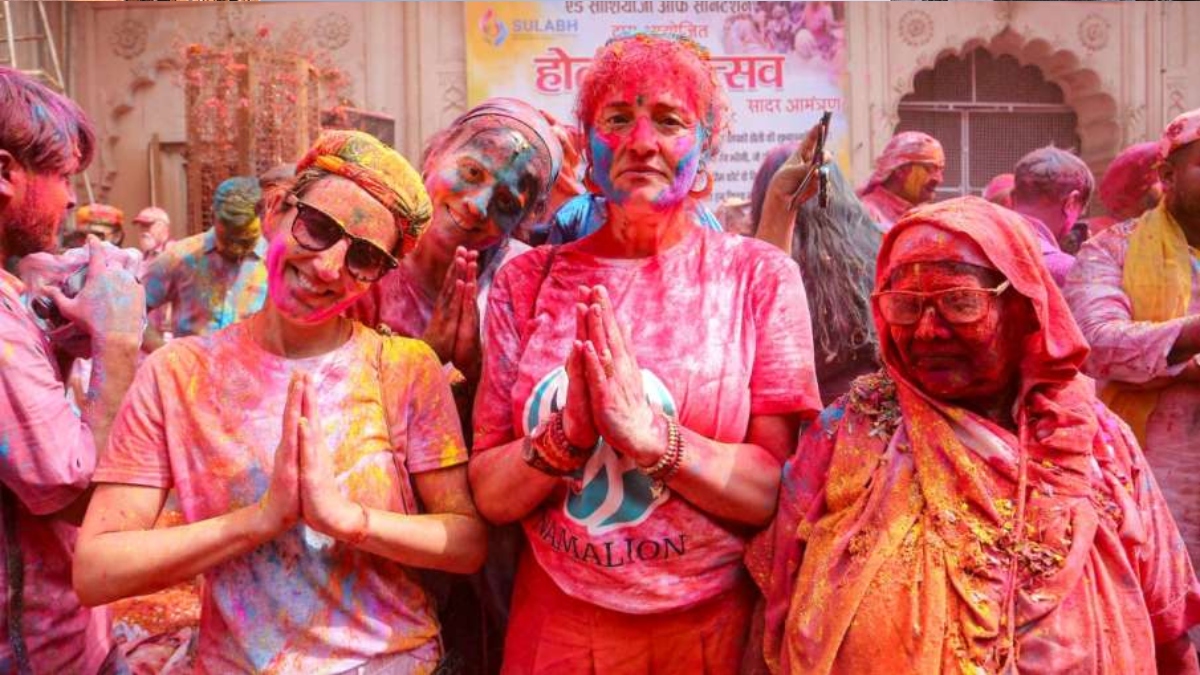 होली पर रखें कुछ बातों का खास ख्याल, नहीं बिगड़ेगी आपकी सेहत, स्वामी रामदेव ने बताए रामबाण तरीके