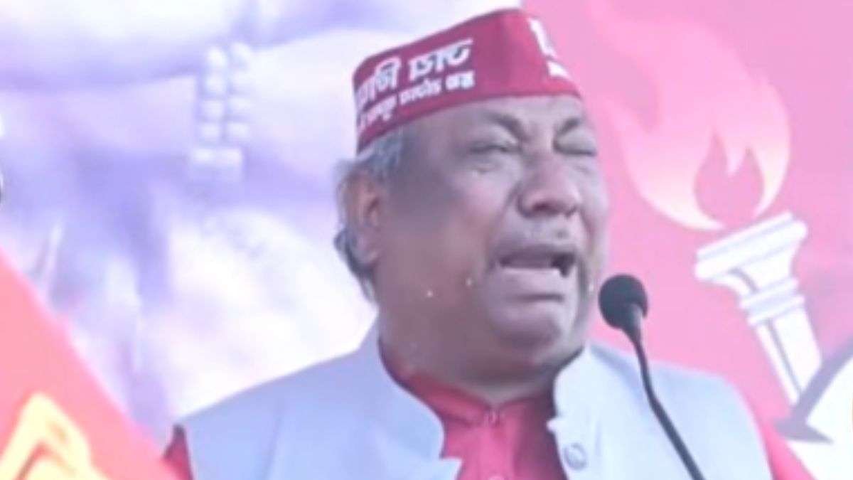 यूपी सरकार के मंत्री संजय निषाद मंच पर फूट-फूट कर रोए, लगाए गंभीर आरोप, सामने आया VIDEO