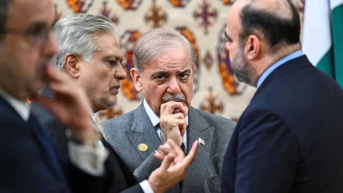 पाकिस्तान की अर्थव्यवस्था संकट में, तेल की बढ़ती कीमतें और मध्यपूर्व युद्ध का गंभीर असर