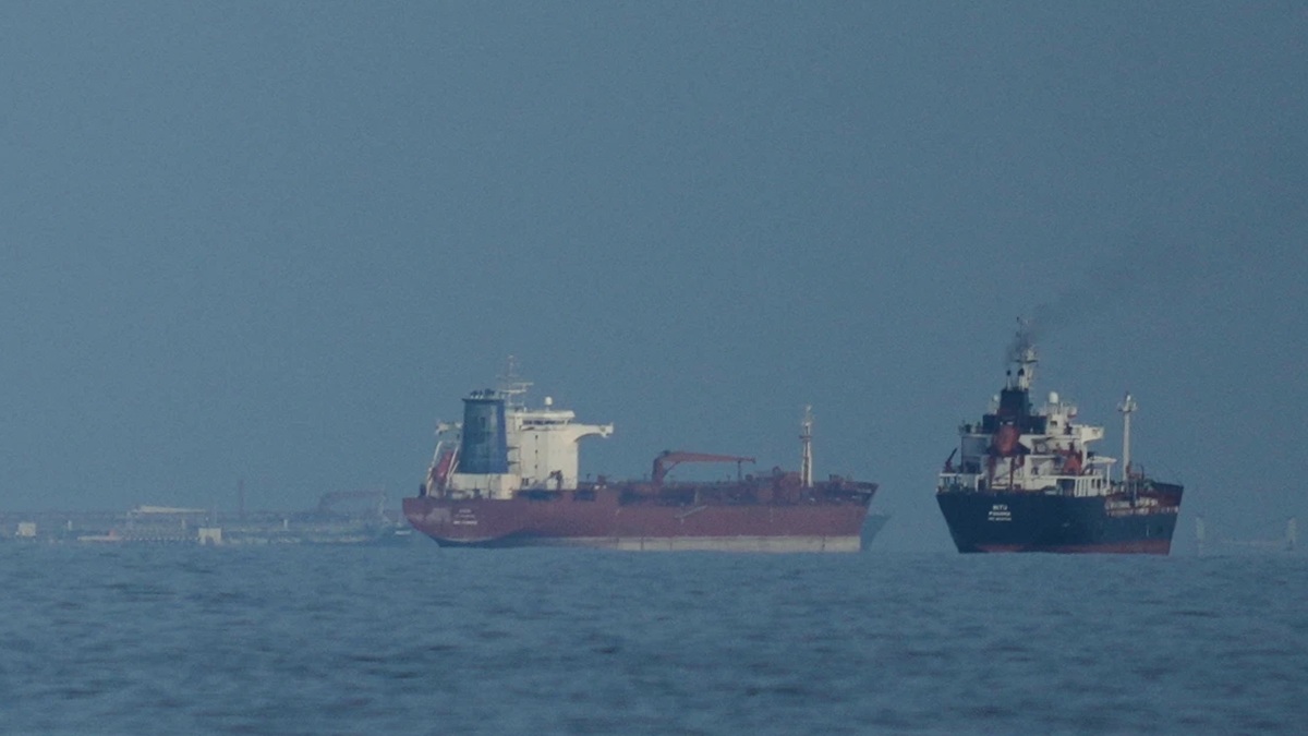 जयशंकर की कॉल और बन गई बात, ईरान ने दी होर्मुज स्ट्रेट से भारतीय जहाजों को गुजरने की इजाजत