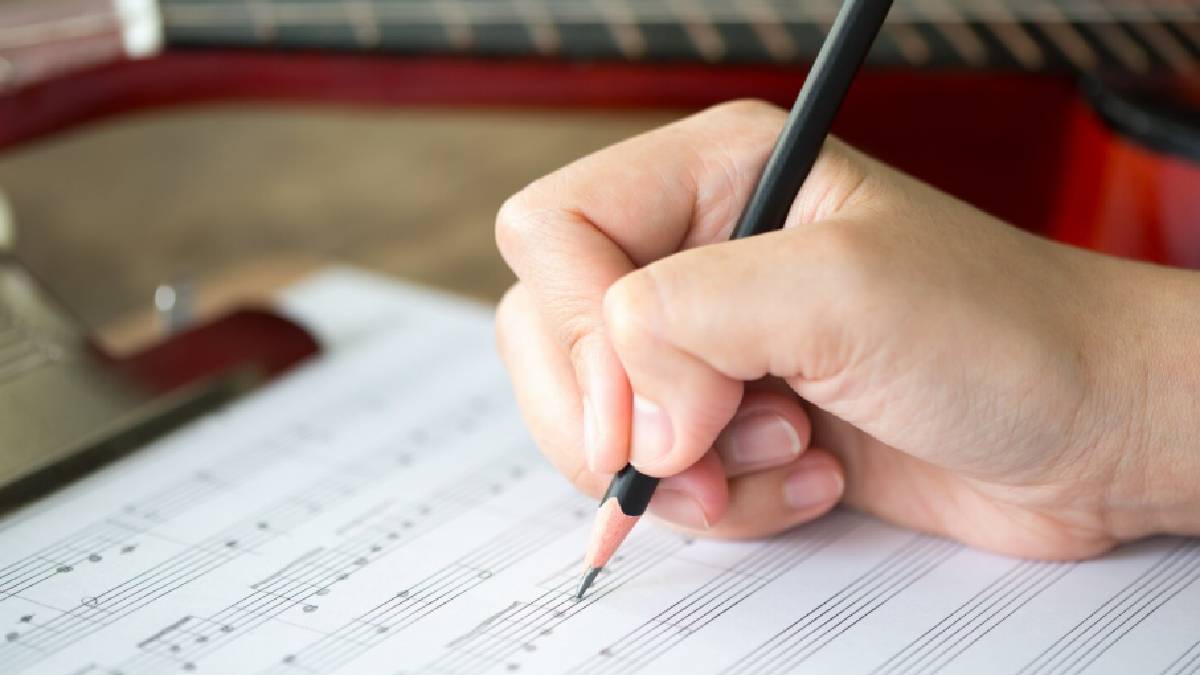 यूपी पुलिस की SI परीक्षा शनिवार और रविवार को, रिपोर्टिंग समय, क्या दस्तावेज़ ले जाने हैं? पढ़ें गाइडलाइन्स