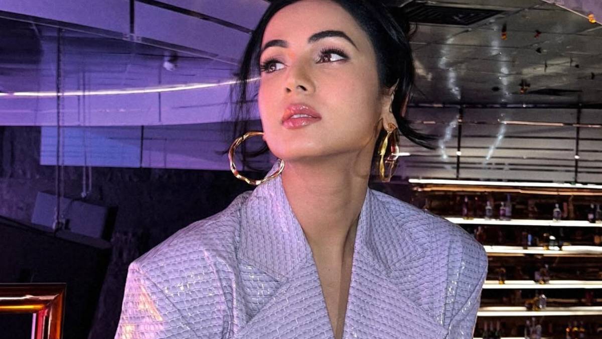 इजरायल-ईरान के युद्ध के बीच दुबई में फंसीं सोनल चौहान, हालात पर दिया अपडेट, बोलीं- सब कंट्रोल में है