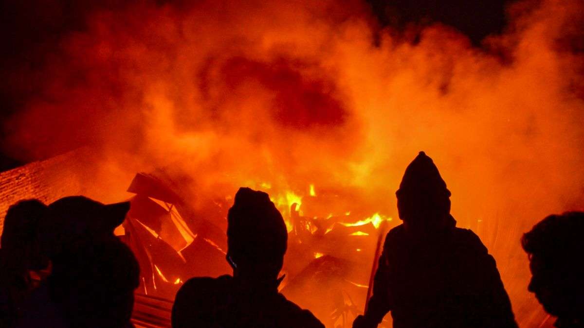 चेन्नई में तेज धमाके के साथ फटा सिलेंडर, दो बच्चों की मौत, 7 घायल; तीन मकान गिरे