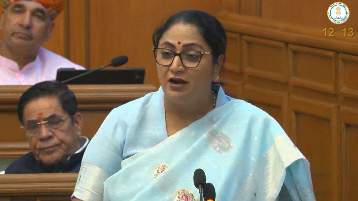 रेखा गुप्ता ने पेश किया दिल्ली का बजट, जानें किस वर्ग के लिए बजट में क्या है?