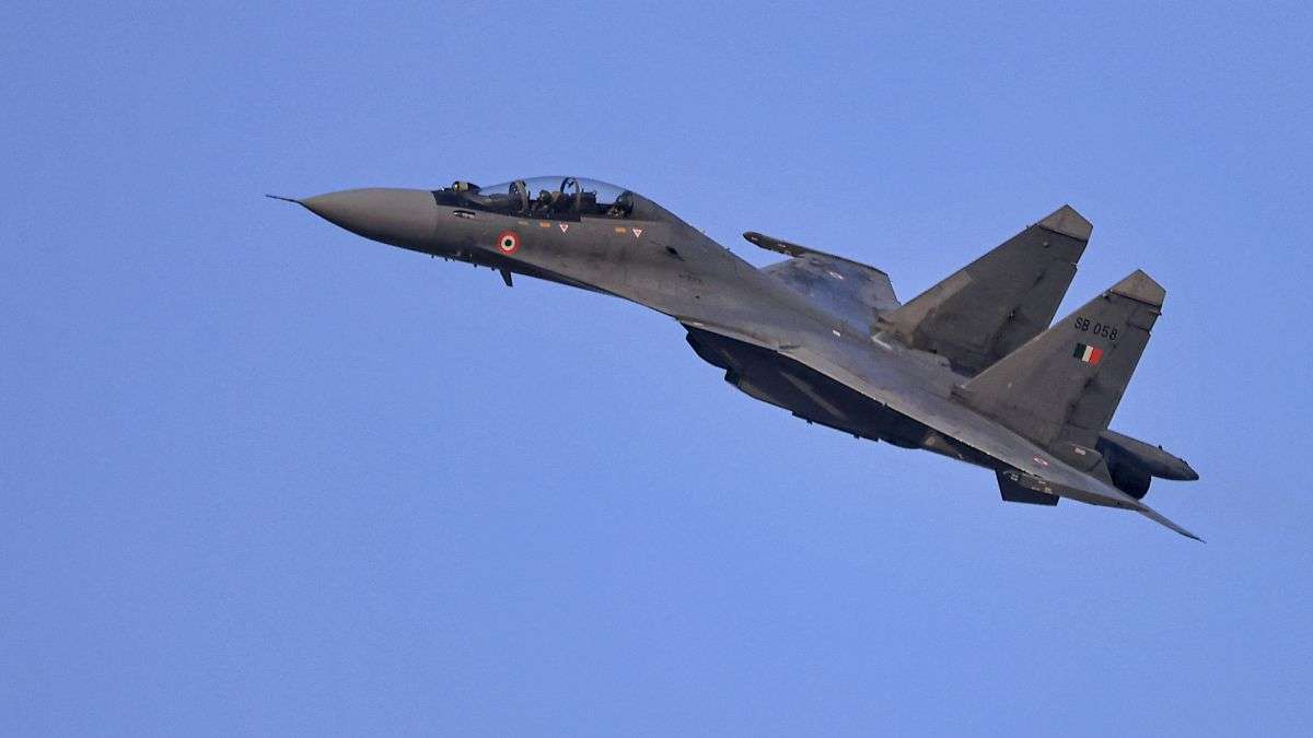 उड़ान भरने के बाद वायुसेना का सुखोई-30 MKI फाइटर जेट रडार से गायब, सर्च ऑपरेशन शुरू