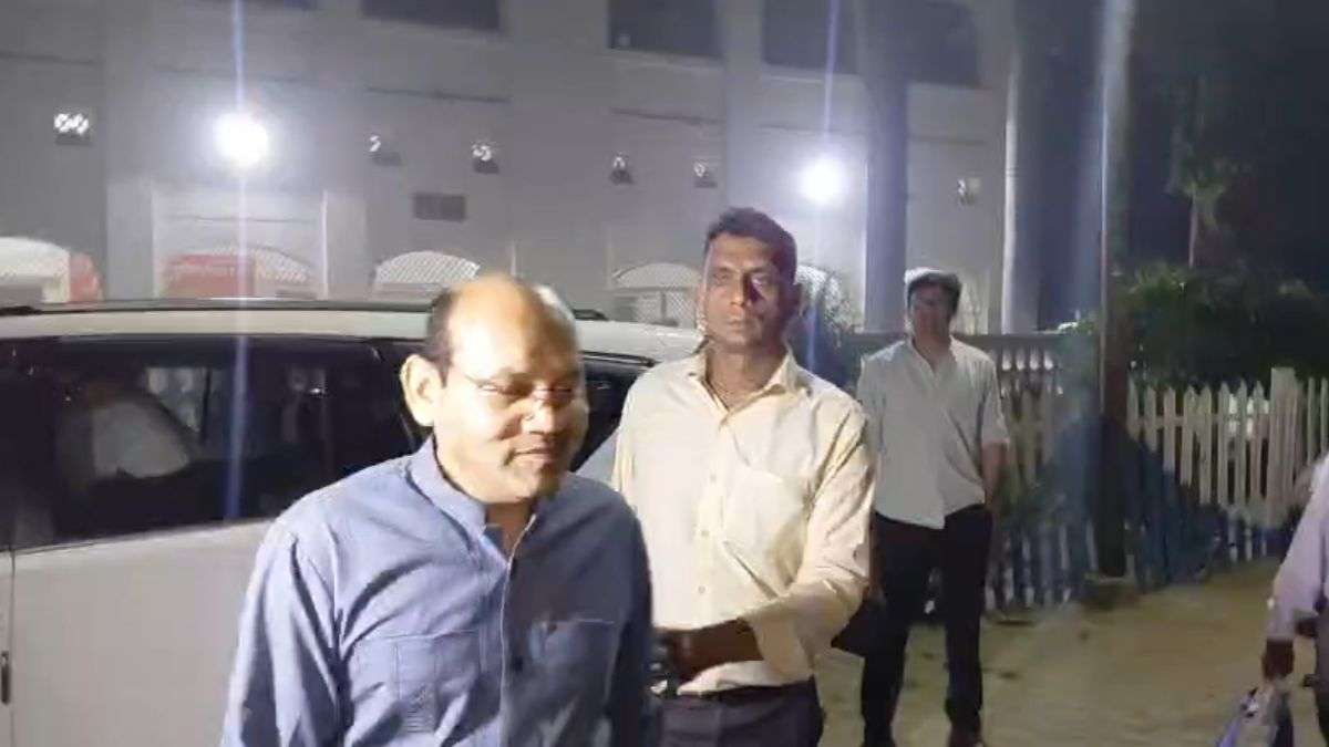 हरदोई में सीबीआई की बड़ी कार्रवाई, लोन के बदले रिश्वत के मामले में पकड़े गए बीएसपी के पूर्व जिलाध्यक्ष