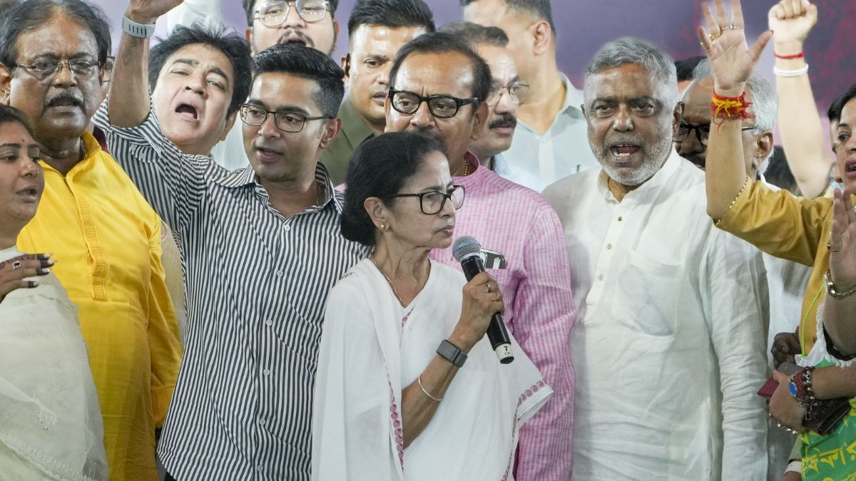 पश्चिम बंगाल विधानसभा चुनाव: TMC, BJP, CPM और कांग्रेस... सियासी रण में कौन कितना ताकतवर?