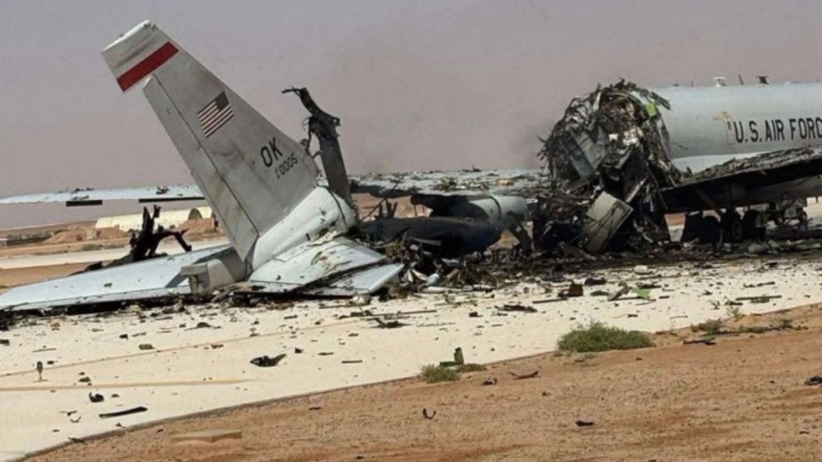 अमेरिका के USAF E-3 सेंट्री विमान को मार गिराने का ईरान का दावा निकला सच, सऊदी एयरबेस पर दिखा मलबा