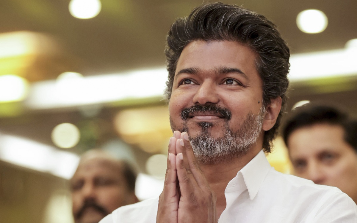 महिलाओं को शादी पर 8 ग्राम गोल्ड, फ्री बस यात्रा, हर महीने 2500 रुपये; तमिलनाडु में TVK की बड़ी चुनावी गारंटी