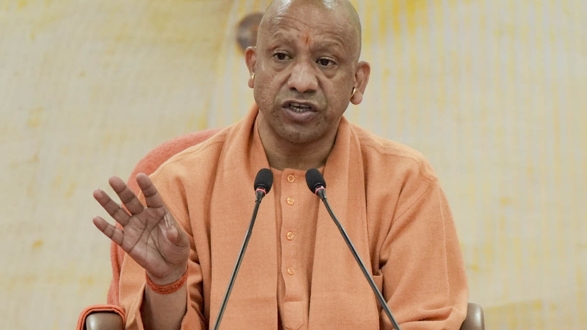 भर्ती बोर्ड को CM योगी का निर्देश- "पेपर में न हो जाति, पंथ या सम्प्रदाय पर अमर्यादित टिप्पणी"