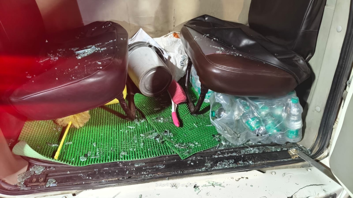 बंगाल: वोटर लिस्ट से नाम कटने पर लोगों ने 7 न्यायिक अधिकारियों को बंधक बनाया, सुप्रीम कोर्ट ने DGP से मांगा जवाब