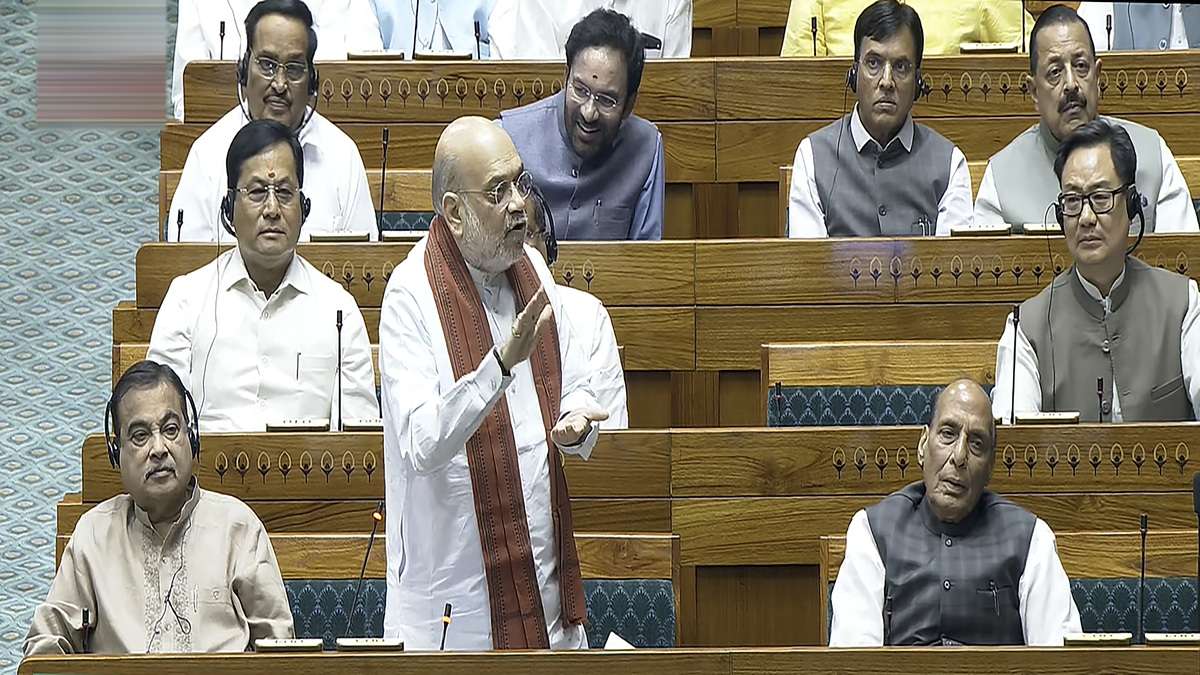 LIVE: लोकसभा में महिला आरक्षण बिल के प्रस्ताव पर वोटिंग, पक्ष में 251 और विरोध में 185 वोट पड़े