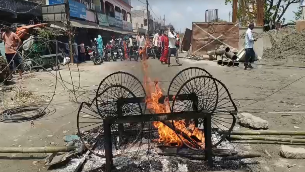 बिहार: पार्किंग के विवाद में शख्स की गला काटकर हत्या, नाराज लोगों ने आरोपी दुकानदार को भी पीट-पीटकर मार डाला