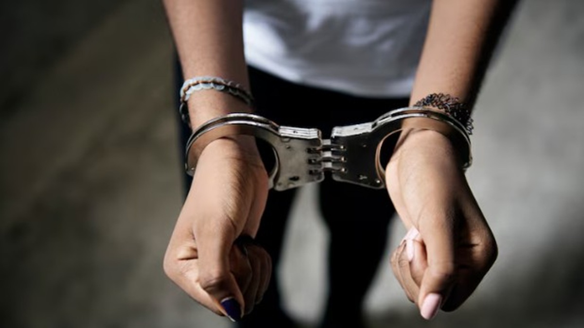 जम्मू-कश्मीर की महिला क्रिकेटर सेक्सटॉर्शन केस में अरेस्ट, बिजनेसमैन से ठगे 40 लाख; सगा भाई भी गिरफ्तार