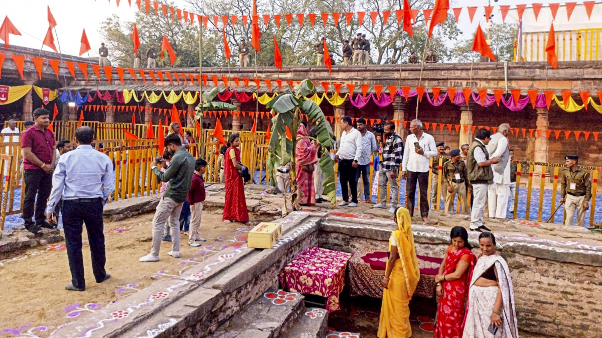 विवादित भोजशाला कॉम्प्लेक्स पुराने रेवेन्यू रिकॉर्ड में मस्जिद के तौर पर रजिस्टर्ड, कोर्ट में मुस्लिम पक्ष का दावा
