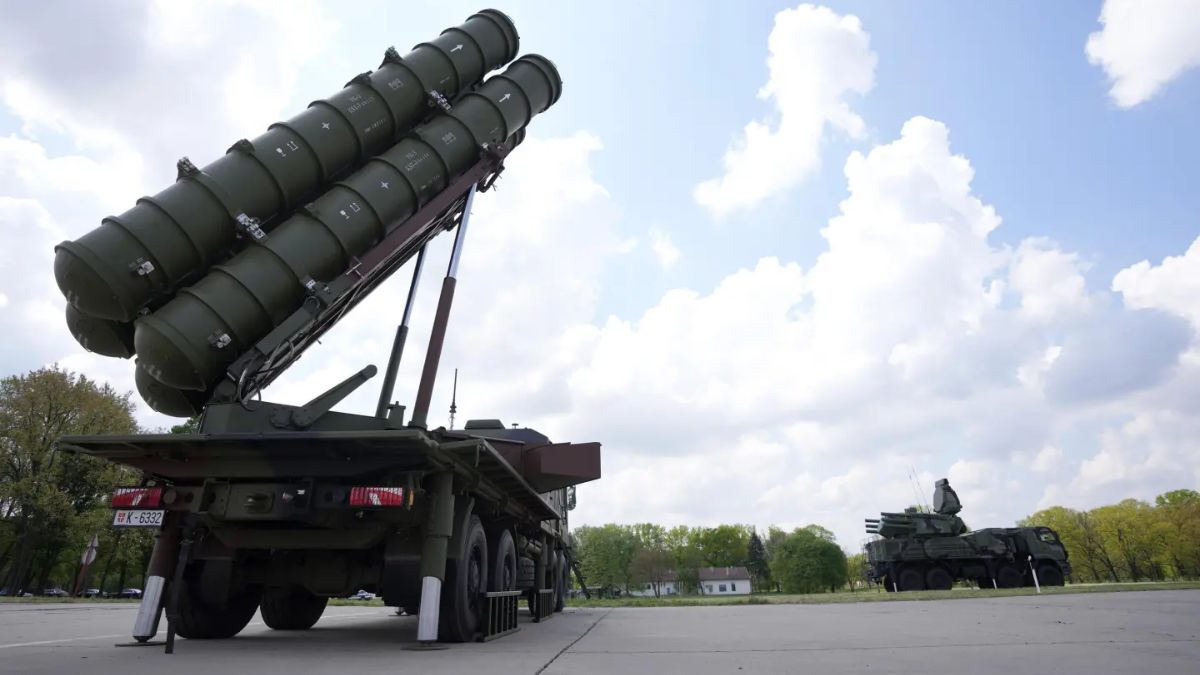 Iran-US War: युद्ध विराम है मुश्किल! चीन ने भांप ली ट्रंप की चाल, ईरान को भेज रहा नए एयरडिफेंस सिस्टम; रिपोर्ट