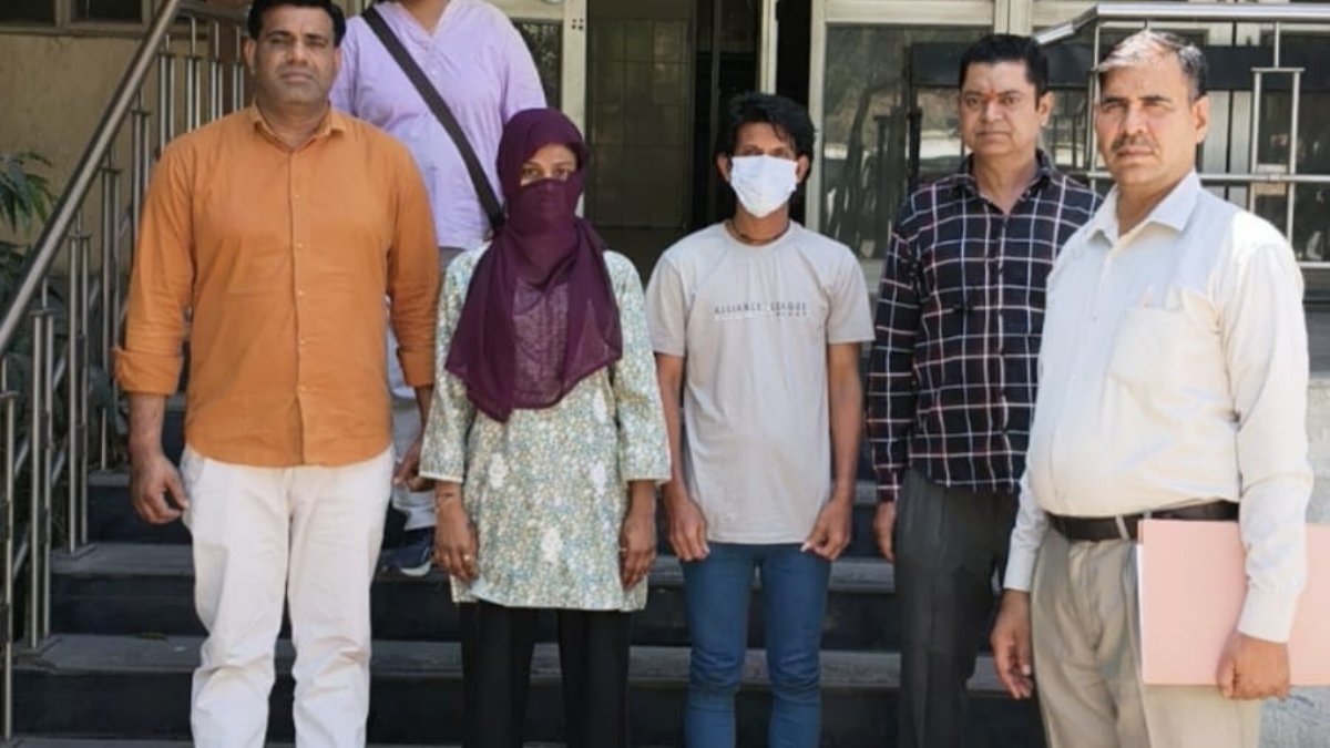 दिल्ली में पकड़े गए अवैध बांग्लादेशी नागरिक, देह व्यापार गिरोह से जुड़े थे; भेजा गया वापस