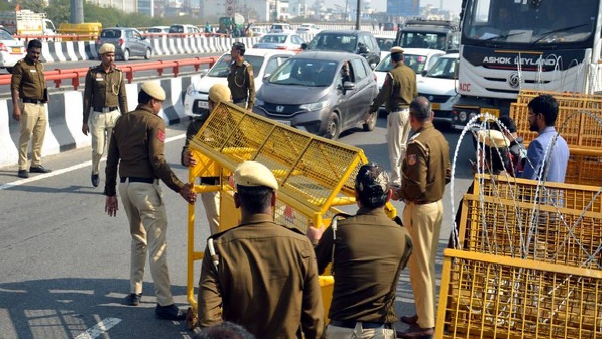 दिल्ली-नोएडा में आज कई जगहों पर ट्रैफिक डायवर्जन, जाम से बचने के लिए इन सड़कों पर जाने से बचें