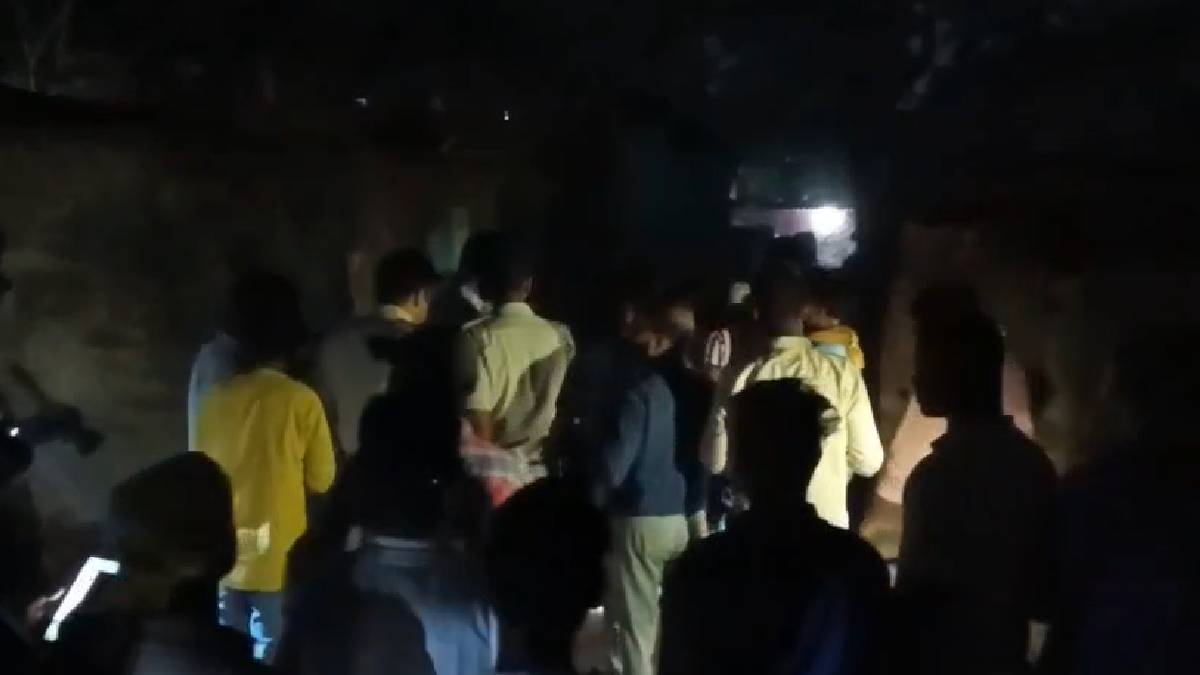 झारखंड: धनबाद में जोरदार आवाज के साथ जमीन धंसी, कई घर मलबे में दबे, 3 लोगों के मरने की आशंका