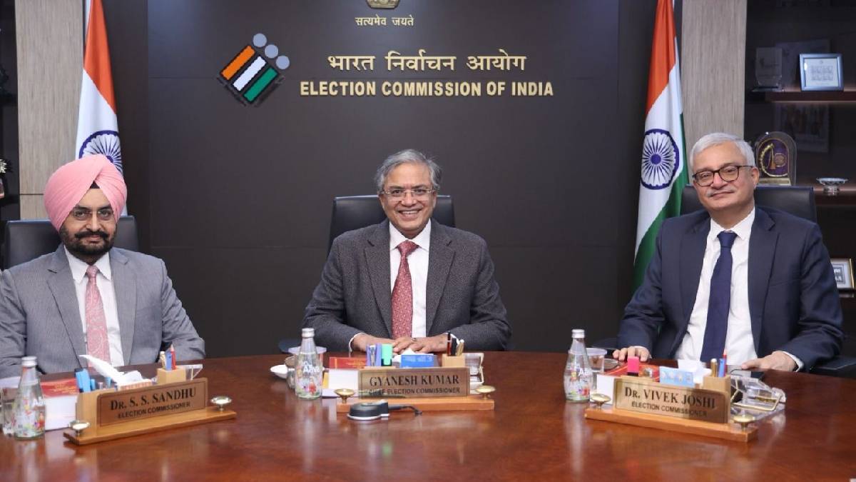 मीटिंग में TMC डेलिगेशन और चुनाव आयुक्त के बीच गहमागहमी, डेरेक ओ'ब्रायन पर बैठक में चिल्लाने का आरोप