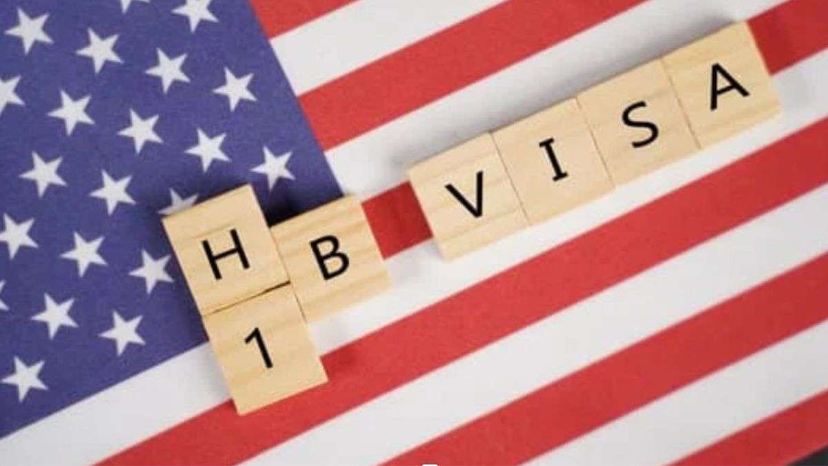अटक सकता है अमेरिका जाने का सपना! H-1B वीजा को लेकर ट्रंप सरकार ले सकती है ये बड़ा कदम