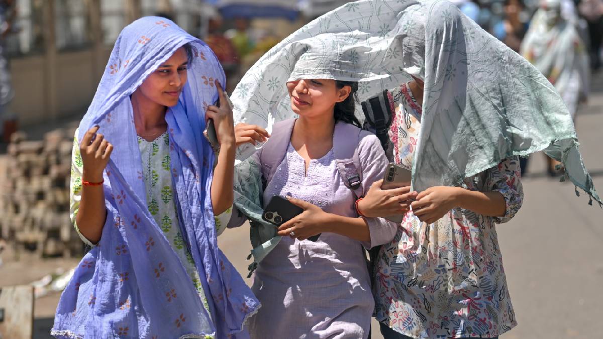 यूपी-बिहार से लेकर गुजरात तक उमस भरी गर्मी की दस्तक, 8 राज्यों में लू की चेतावनी, दिल्ली में 41°C तक पहुंचेगा पारा!