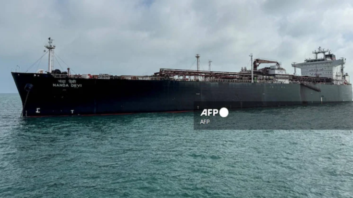 Iran-Israel-US war: भारत को बड़ी राहत! तीन हफ्ते से फंसे LPG टैंकर ने चालाकी से होर्मुज किया पार