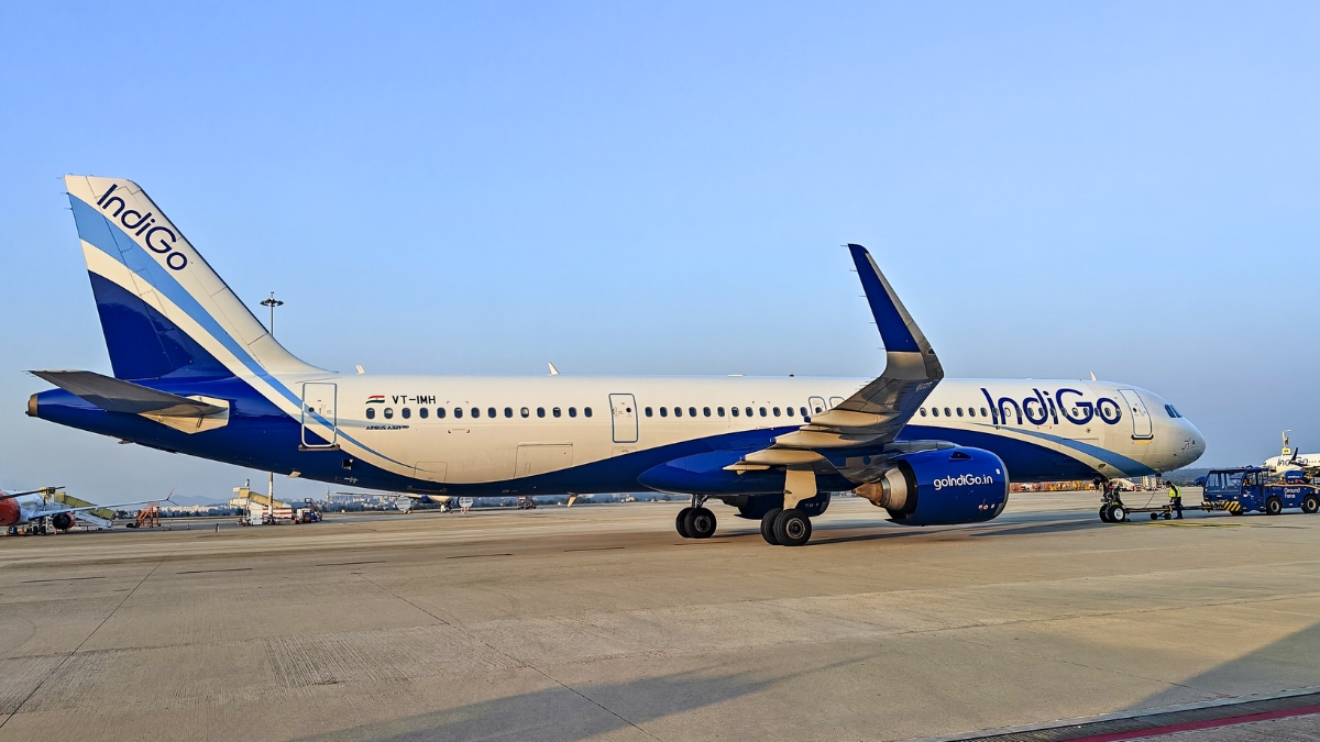 हवाई सफर हुआ महंगा! IndiGo ने बढ़ाए टिकट के दाम, जानें अब दिल्ली से मुंबई-बेंगलुरु जाना कितना पड़ेगा महंगा?