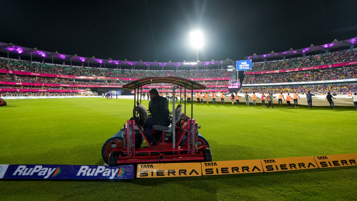 Delhi Weather Today: आज DC vs GT मैच पर भी संकट के बादल, दिल्ली में बारिश की संभावना