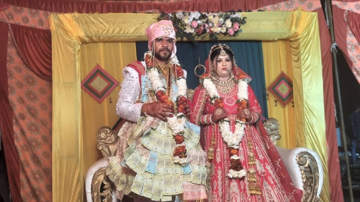 सुहागरात से पहले प्रेमी के साथ भागी दुल्हन, पुलिस ने ढूंढ़कर परिवार वालों को लौटाया