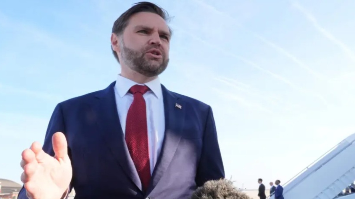 Iran-US Peace Talk: शांति वार्ता से पहले जेडी वैंस ने ईरान को दी चेतावनी, अमेरिका के साथ 'खेल' मत खेलना