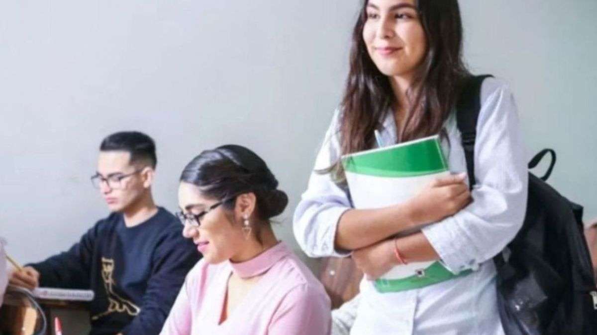 JEE Main Session 2 Topper List: जेईई मेन 2026 सेशन 2 की टॉपर लिस्ट आई सामने, 26 स्टूडेंट्स को मिले 100 पर्सेंटाइल