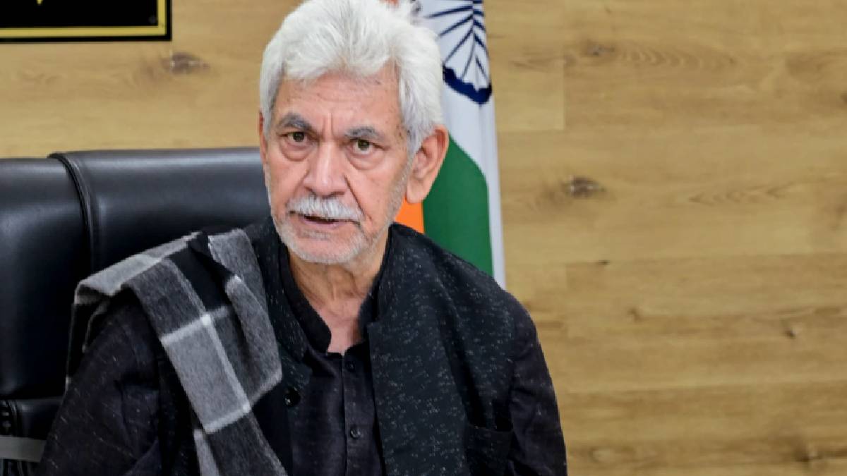 जम्मू-कश्मीर में 82 पुलिस अधिकारियों का तबादला, कई जिलों के SSP बदले; एलजी ने किया बड़ा प्रशासनिक फेरबदल