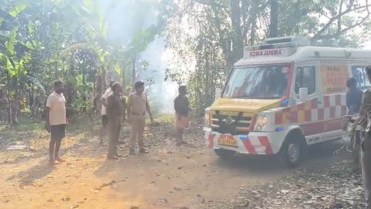 केरल के त्रिशूर में पटाखा फैक्ट्री में भीषण विस्फोट, 3 लोगों की दर्दनाक मौत, देखें VIDEO