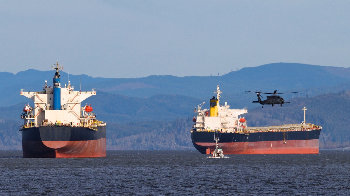 मिडिल ईस्ट में तनाव के बीच रूस ने खेला मास्टरस्ट्रोक! भारत को 40% तक सस्ती LNG का दिया ऑफर