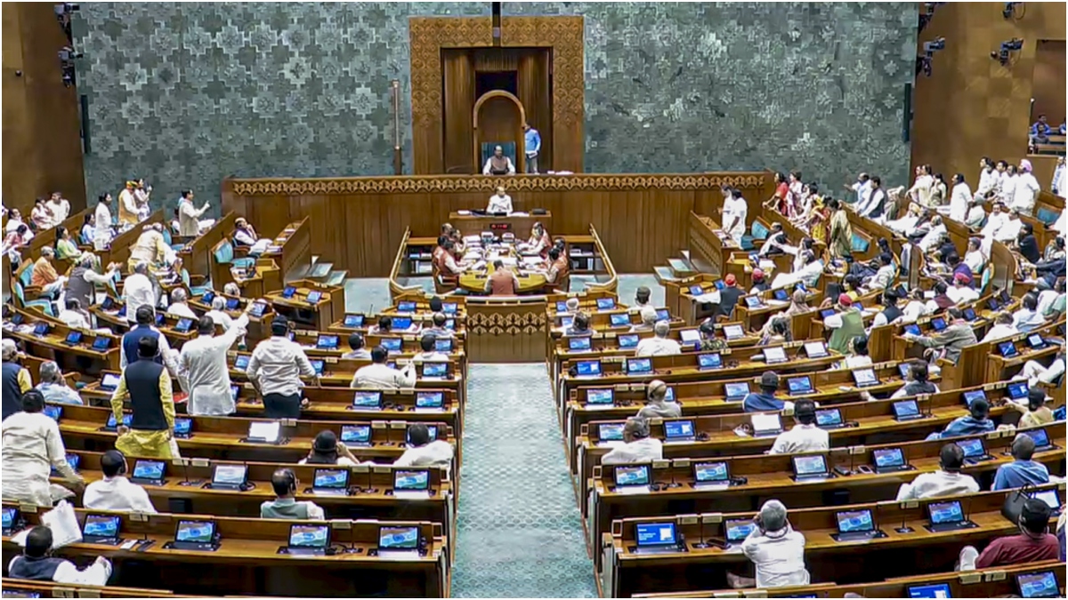 लोकसभा में पास नहीं हो पाया महिला आरक्षण से जुड़ा बिल, सरकार को नहीं मिला विपक्ष का साथ