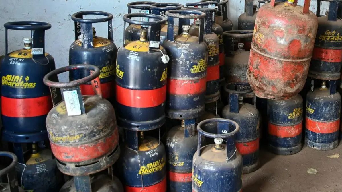 5 KG वाले LPG सिलेंडरों की बिक्री 13 लाख के पार, सरकार ने बढ़ाई सप्लाई, PNG का विस्तार भी तेज