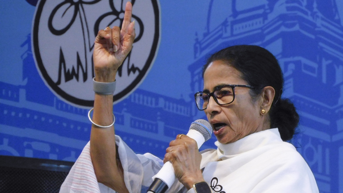 महिला आरक्षण के साथ परिसीमन क्यों? यह बंगाल और देश को बांटने की कोशिश: ममता बनर्जी