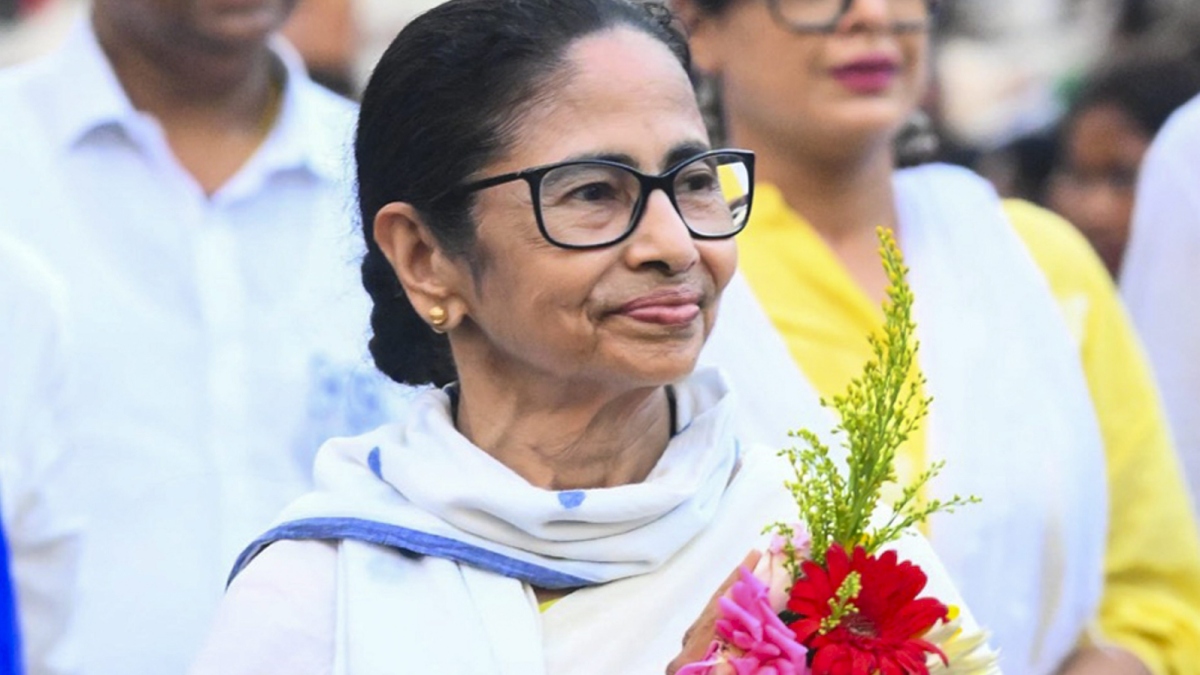 बंगाल में वोटिंग के बाद ममता का पहला बयान, "मुझे किसी पद की लालसा नहीं, केंद्र में भाजपा सरकार का अंत चाहती हूं"
