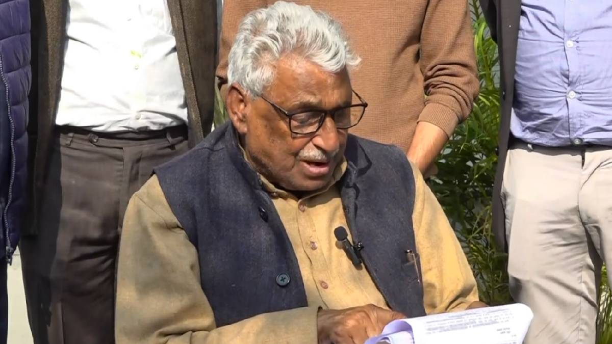 माता प्रसाद पांडेय को हाउस अरेस्ट की कोशिश बेकार, दिल्ली में होने की सूचना, आज नोएडा आएगा सपा प्रतिनिधिमंडल