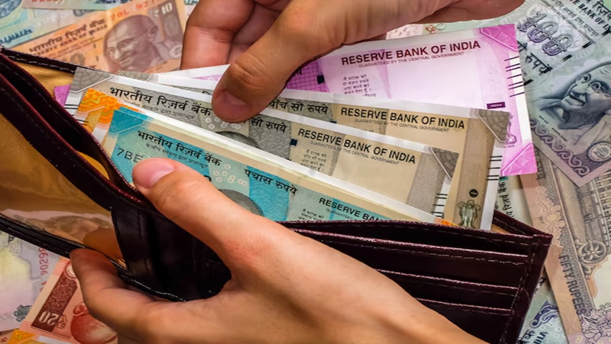 कच्चा तेल $90 के पार रहा तो आपकी EMI और कर्ज हो सकते हैं महंगे, UBI की रिपोर्ट में दी गई चेतावनी